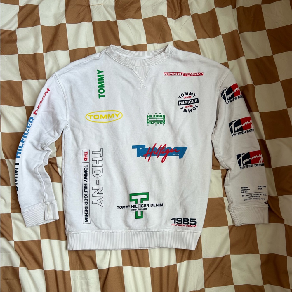 Vibrant Tommy Hilfiger Long sleeve